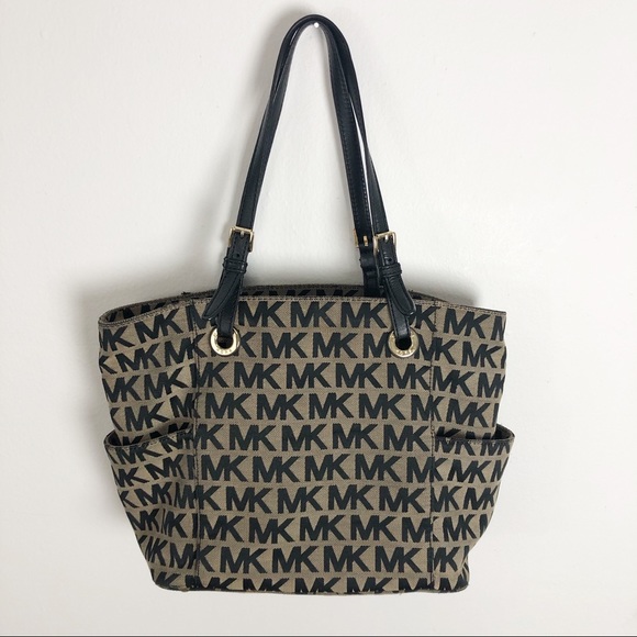 Michael Kors Handbags - MK Michael Kors Jet Set Signature Logo Tote